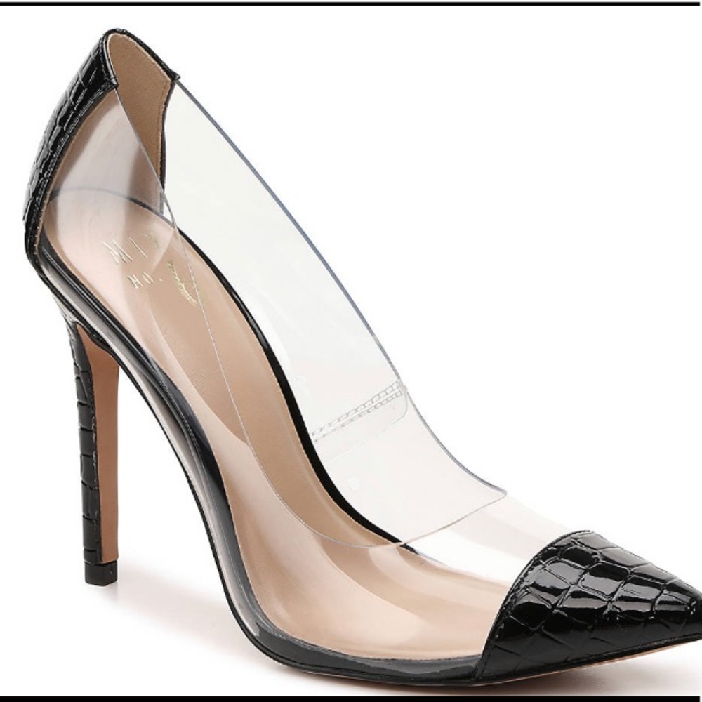 Aracely Pumps